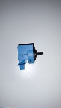 Пресостат (датчик рівня води) Hotpoint-Ariston C00289362 PR-0004-0001 фото