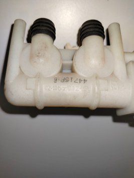 Клапан впускний Hotpoint-Ariston C00110333 / C00373248 для пральної машини KV-0004 фото